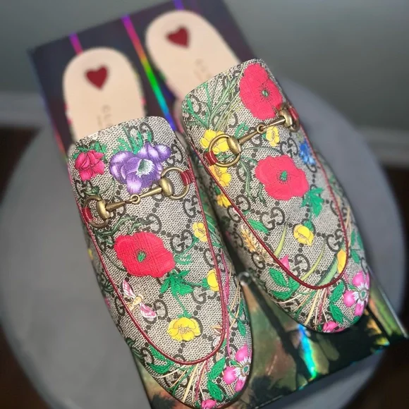 Gucci loaf A GOURMET GIFT? THE GUCCI PANETTONE • MVC Magazine main image 3